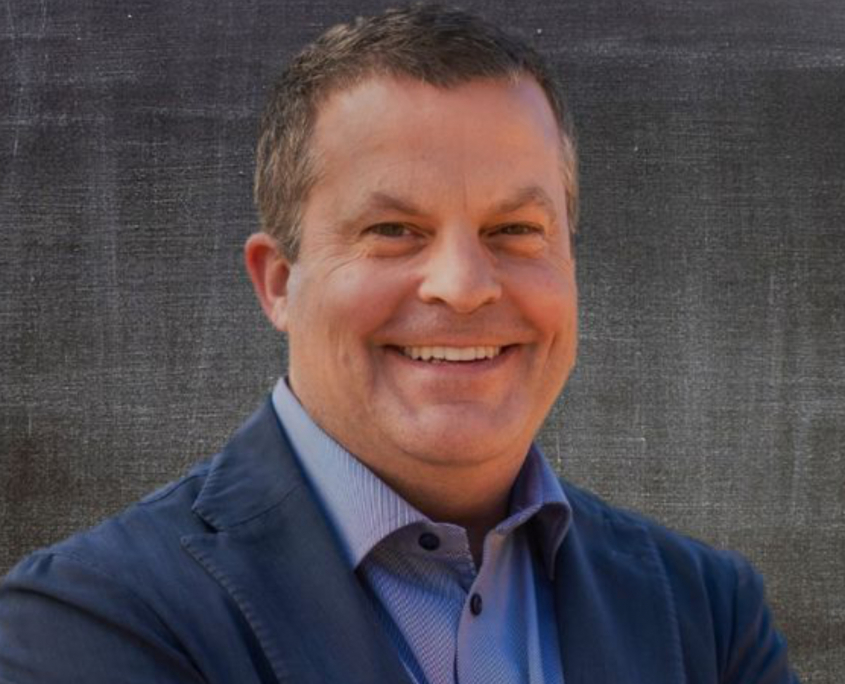 Pete Thompson Headshot